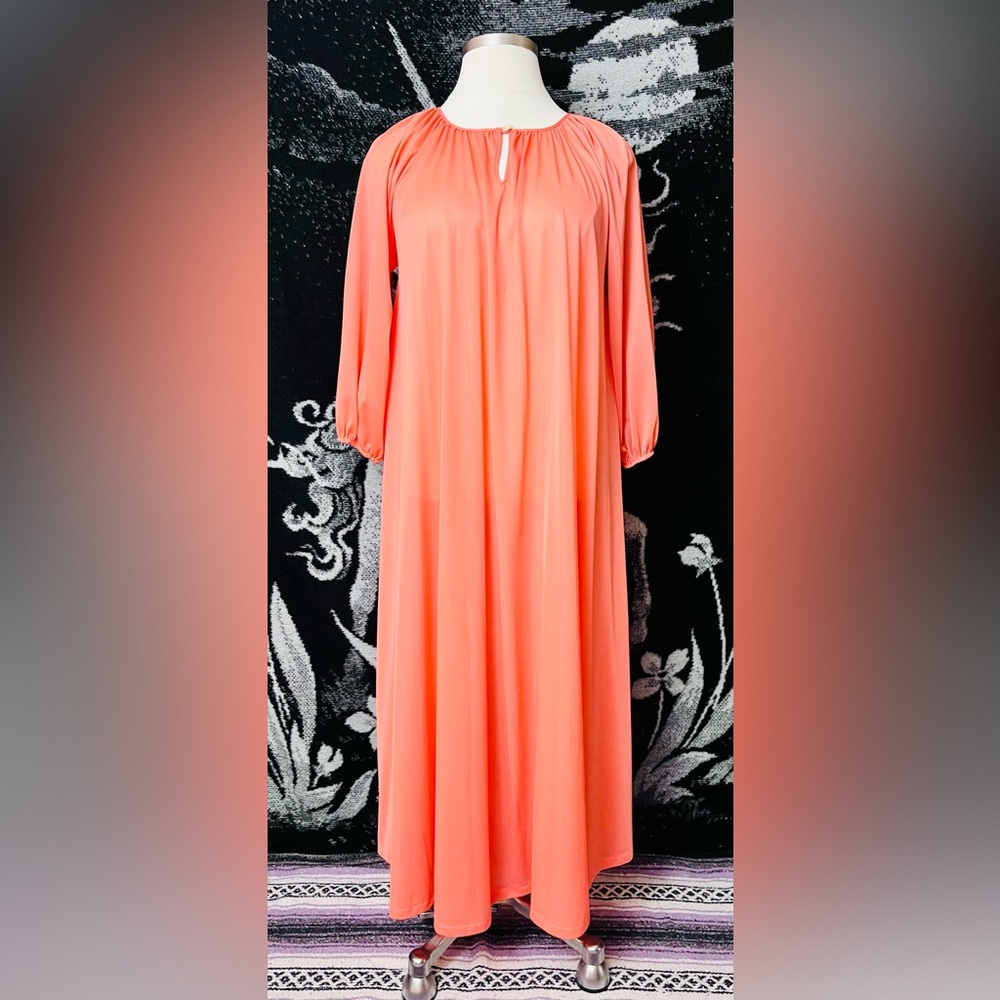 VTG 1970s Coral Caftan Nightgown